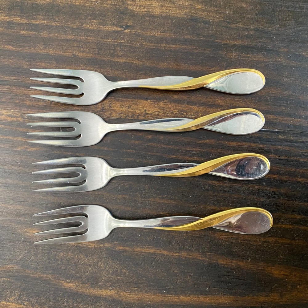 Oneida USA Golden Aquarius Stainless Steel Salad Forks Set of 4 Gold Silver